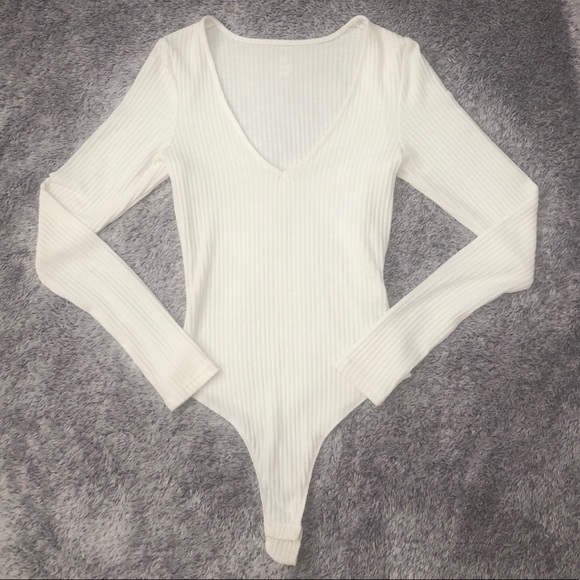 White Ribbed Long Sleeve Bodysuit - Picture 2 of 6